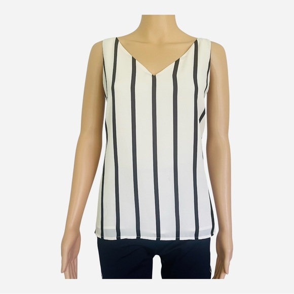 Express Tops - Express preppy boxy flowy lining sleeveless top blouse M white black striped
